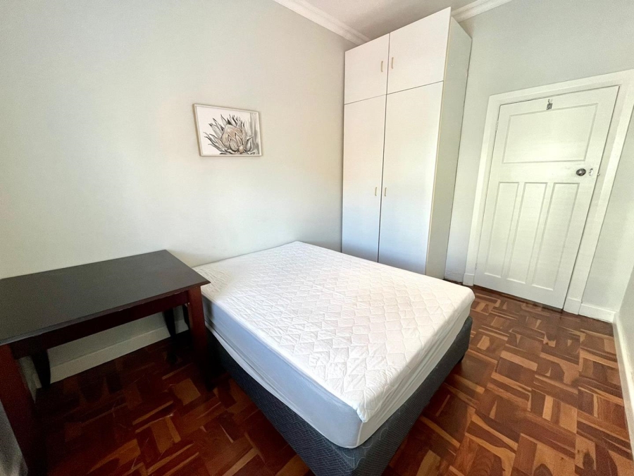 To Let 2 Bedroom Property for Rent in Bantry Bay Western Cape